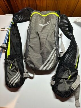 Avia Gray Hydration Vest with Neon Yellow Accents